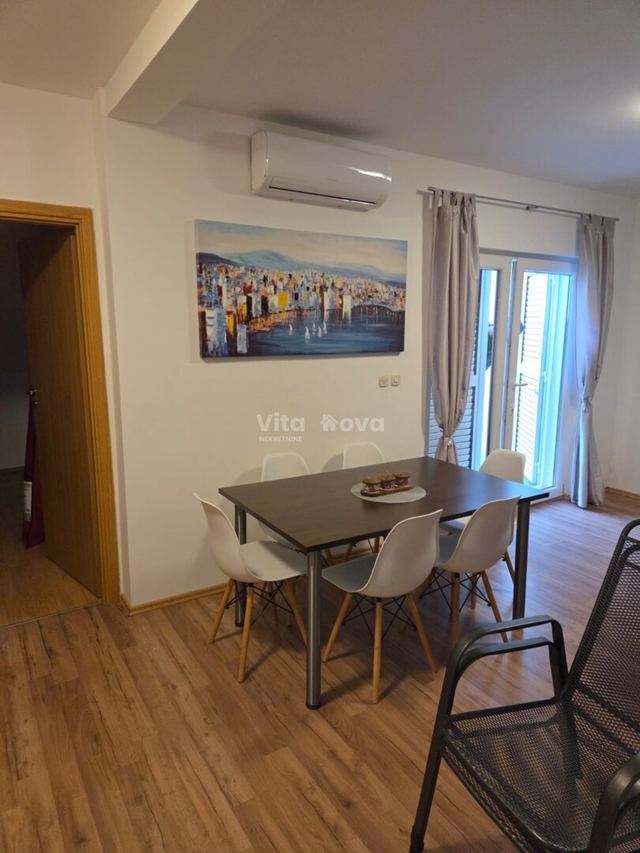 Apartment u Privlaci, 78m², 2 sobe
