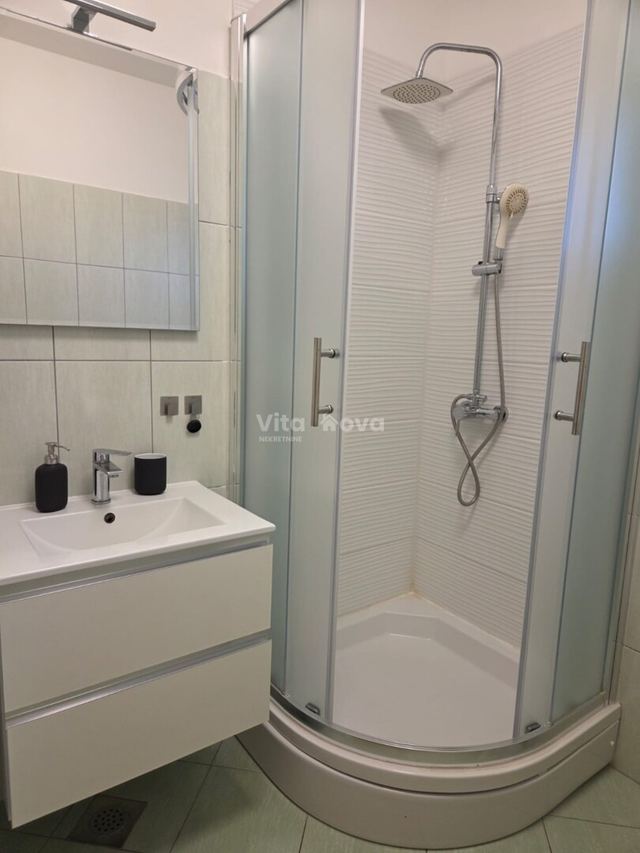 Stan u Privlaci, 78m², 2 sobe, slika 5
