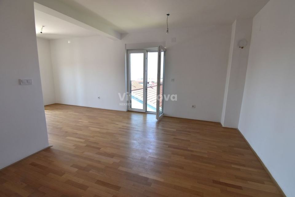 Commercial Space u Zadru, 65m², slika 2