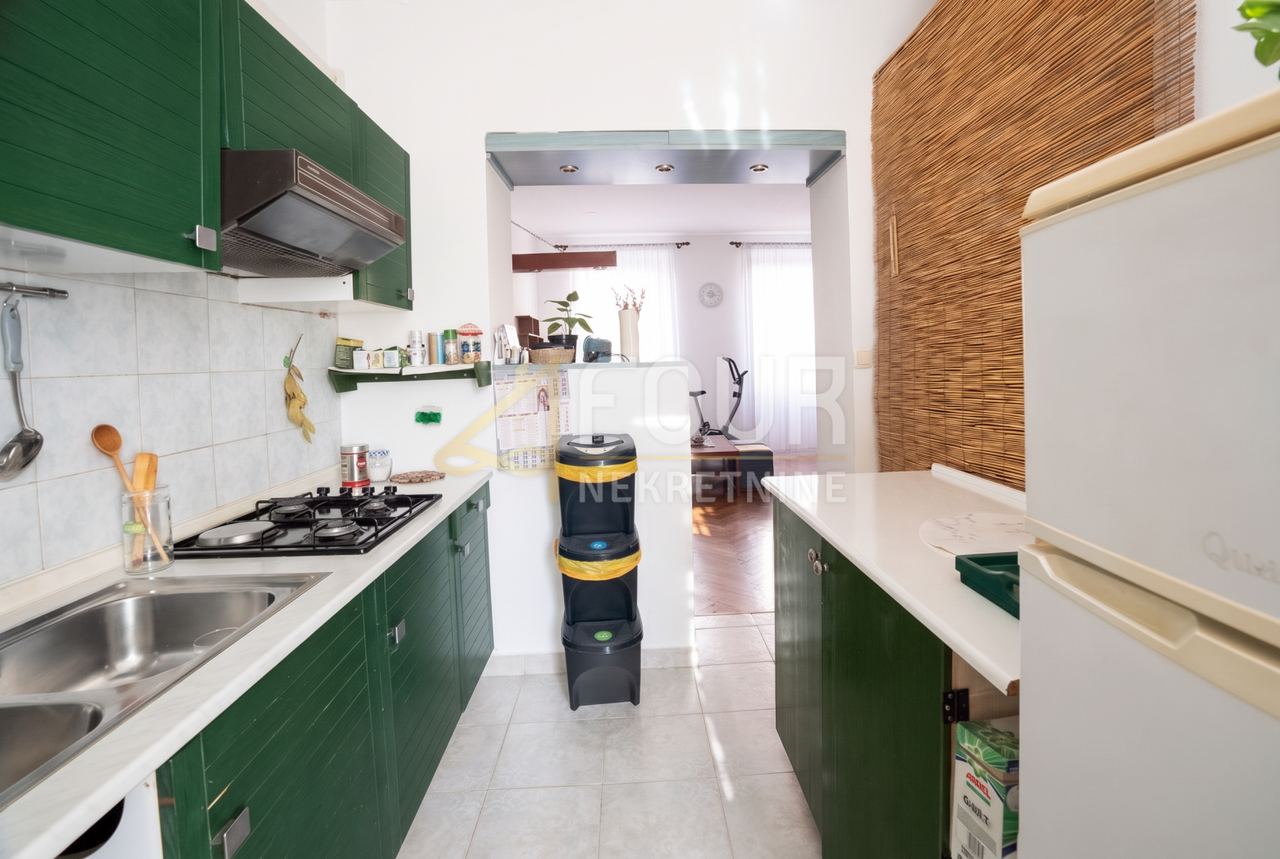 Appartamento u Pola (Pula)u, 44m², 1 soba, slika 2