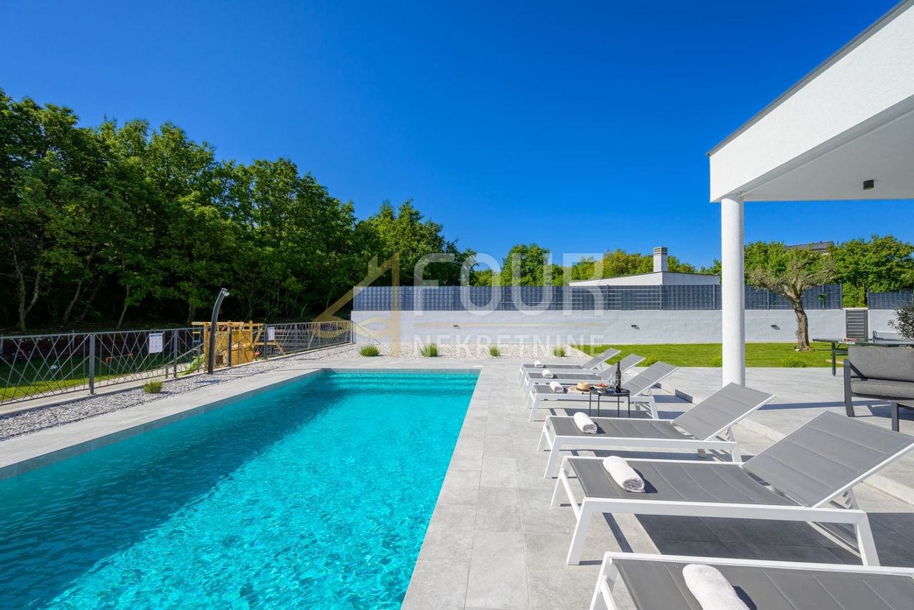 Casa u Svetvinčenatu, 142m², 3 sobe