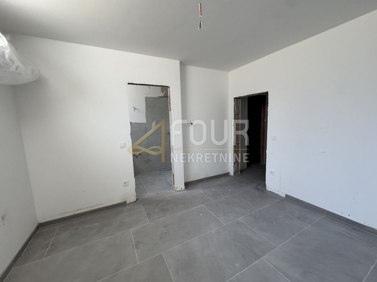 Casa u Vodnjanu, 250m², 5 soba, slika 4