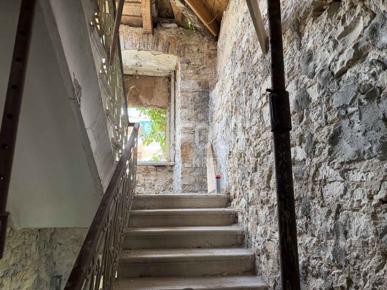 Stan u Puli, 166m², slika 5