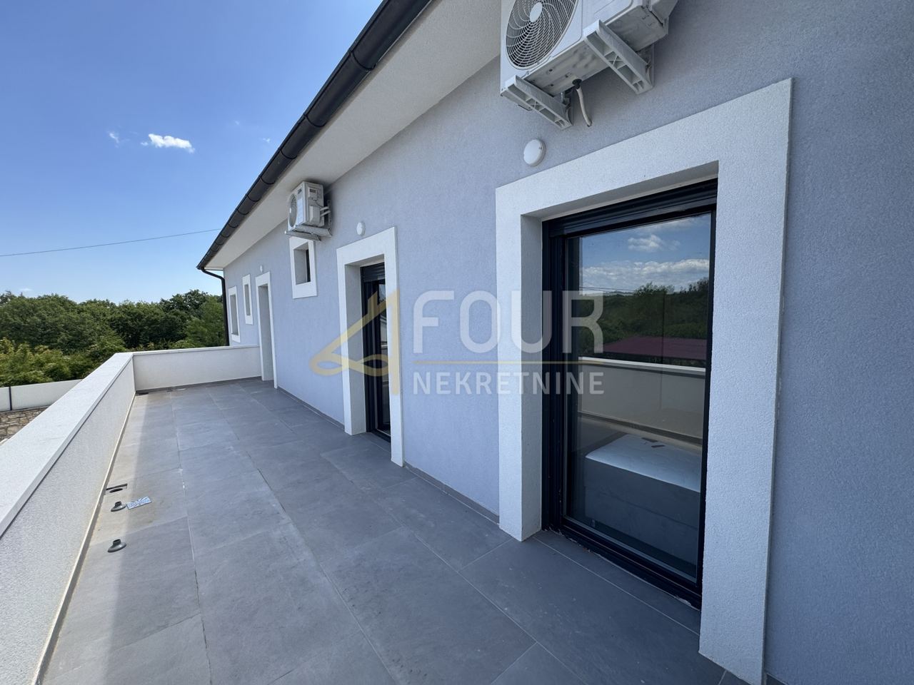Casa u Vodnjanu, 408m², 8 soba, slika 2