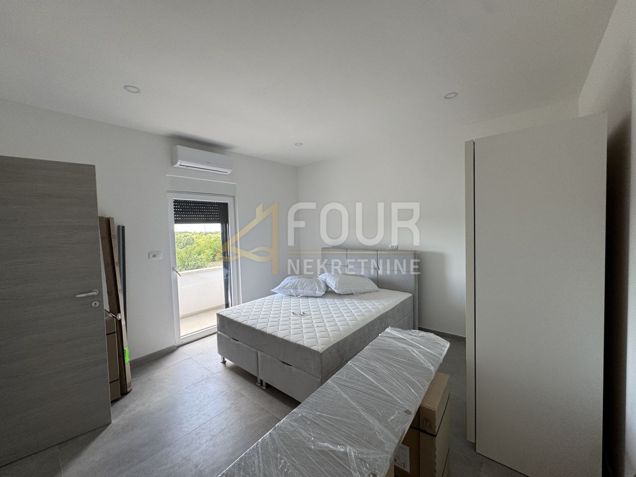 Casa u Vodnjanu, 408m², 8 soba, slika 4
