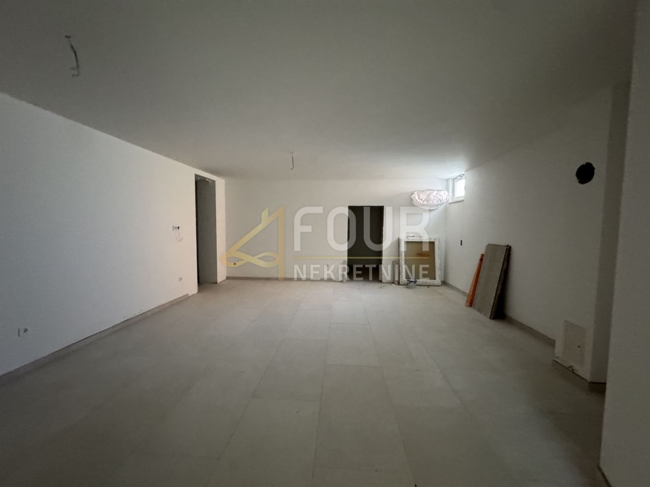 House u Vodnjanu, 270m², 6 soba, slika 5