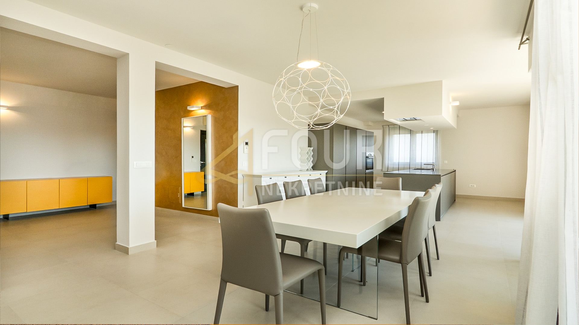Stan u Rovinju, 256.25m², 4 sobe, slika 4