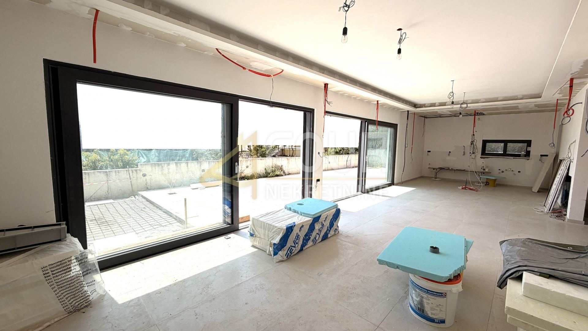 Casa u Rovignu, 394m², 6 soba, slika 5