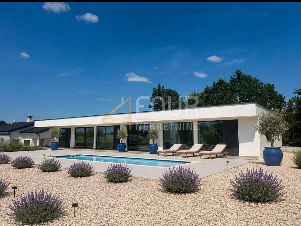 House u Labinu, 283m², 5 soba
