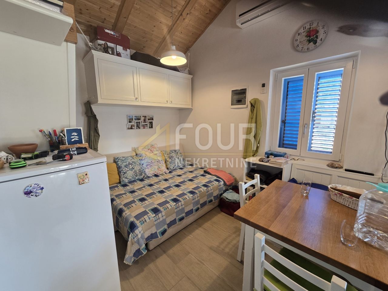 Kuća u Cresu, 18m², 1 soba, slika 2