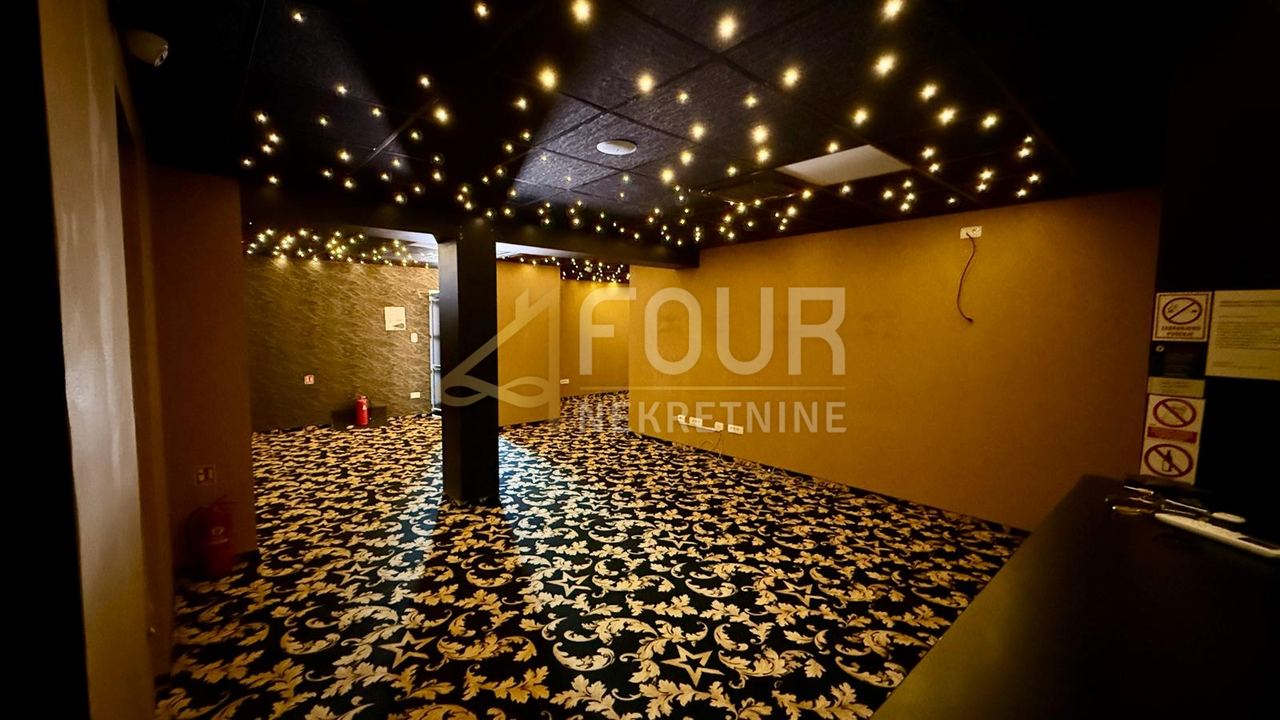 Poslovni Prostor u Matuljiu, 228.25m²