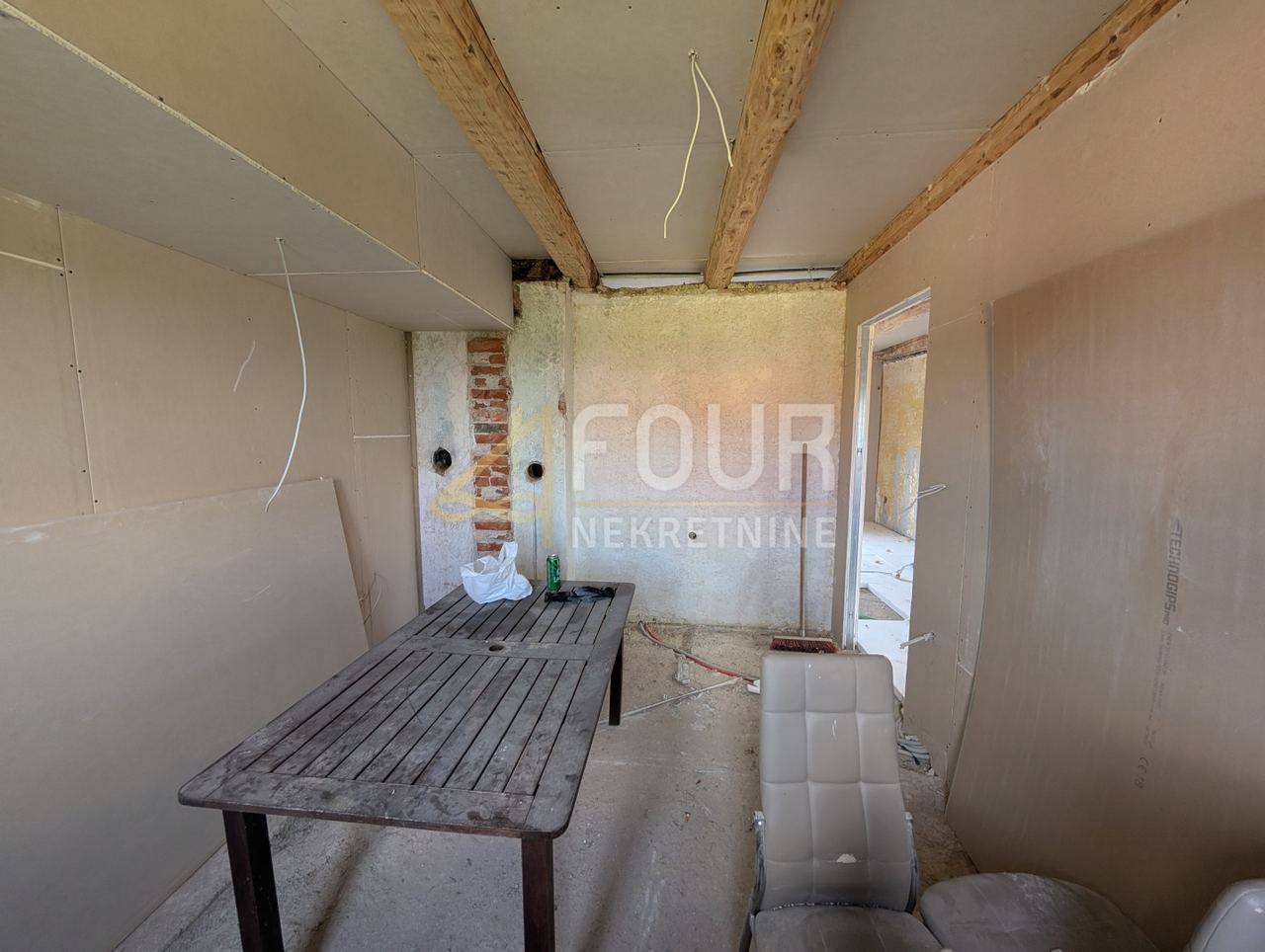 House u Delnicama, 190m², 4 sobe, slika 5