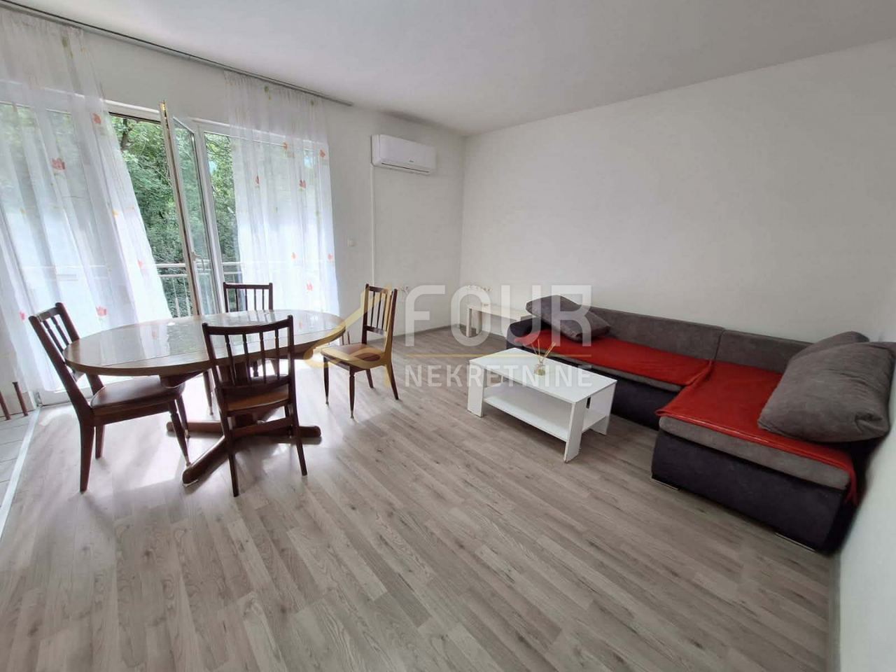 Stan u Matuljiu, 64m², 2 sobe