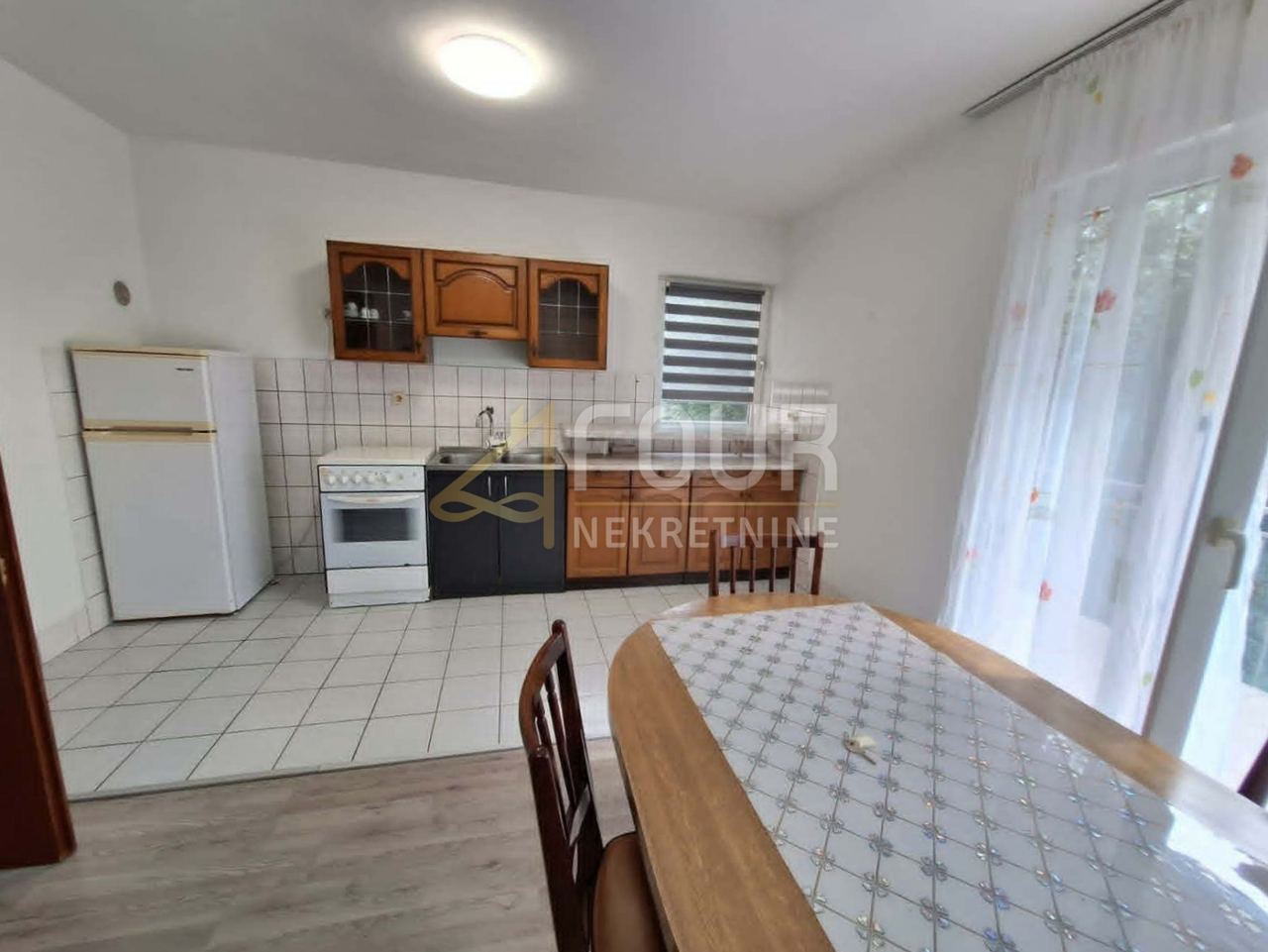 Stan u Matuljiu, 64m², 2 sobe, slika 3