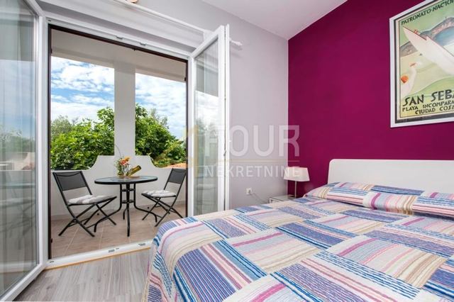 House u Rovinju, 205m², 7 soba, slika 5