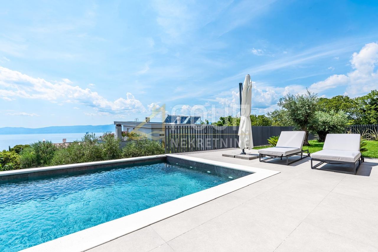 House u Kostreni, 403.14m², 8 soba, slika 2