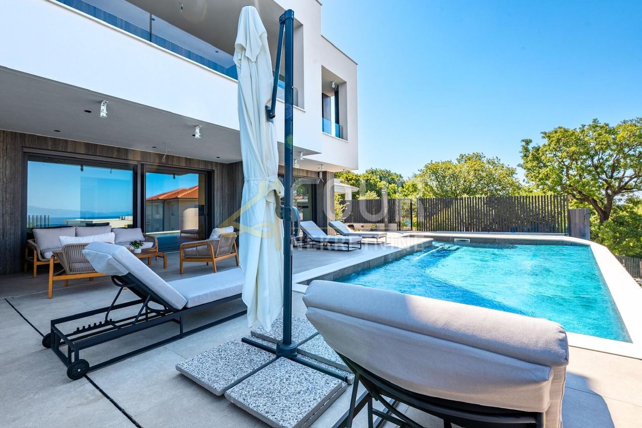 House u Kostreni, 403.14m², 8 soba, slika 3