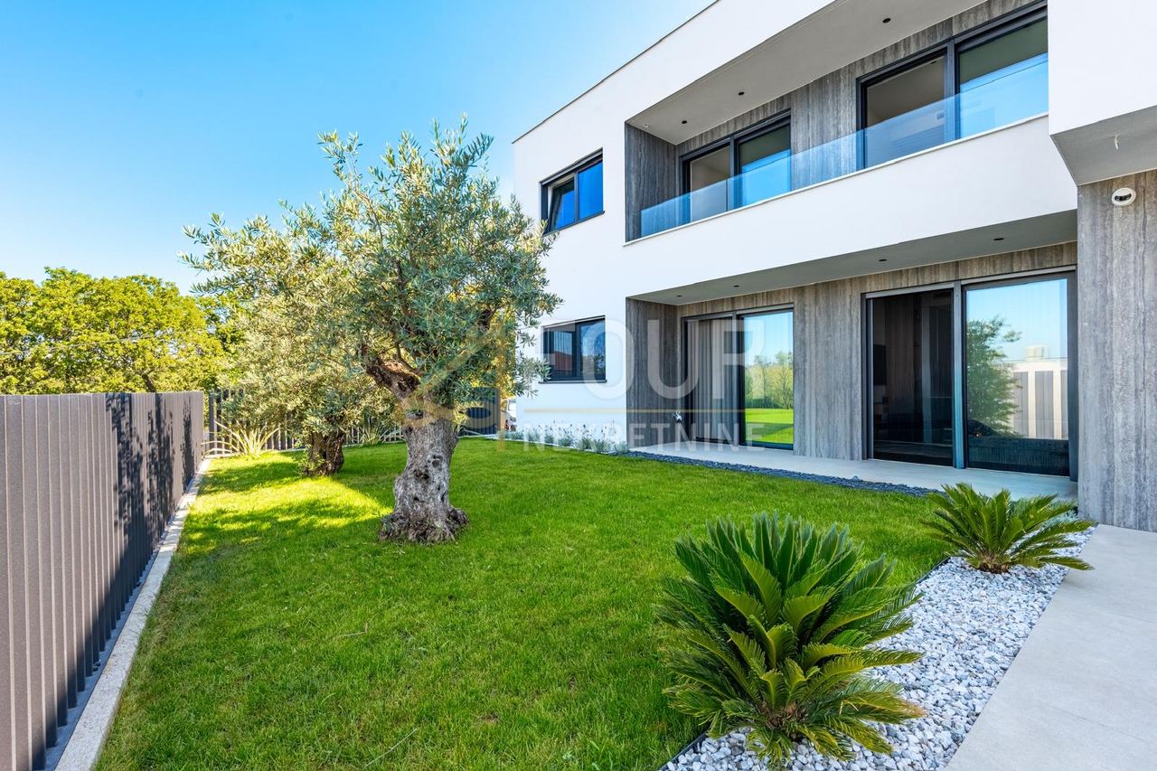 Appartamento u Kostreni, 201.57m², 4 sobe, slika 3