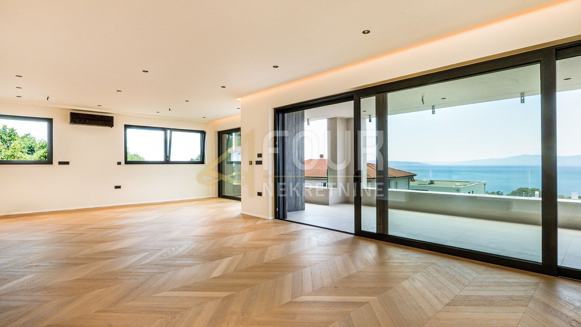Wohnung u Kostreni, 201.57m², 4 sobe