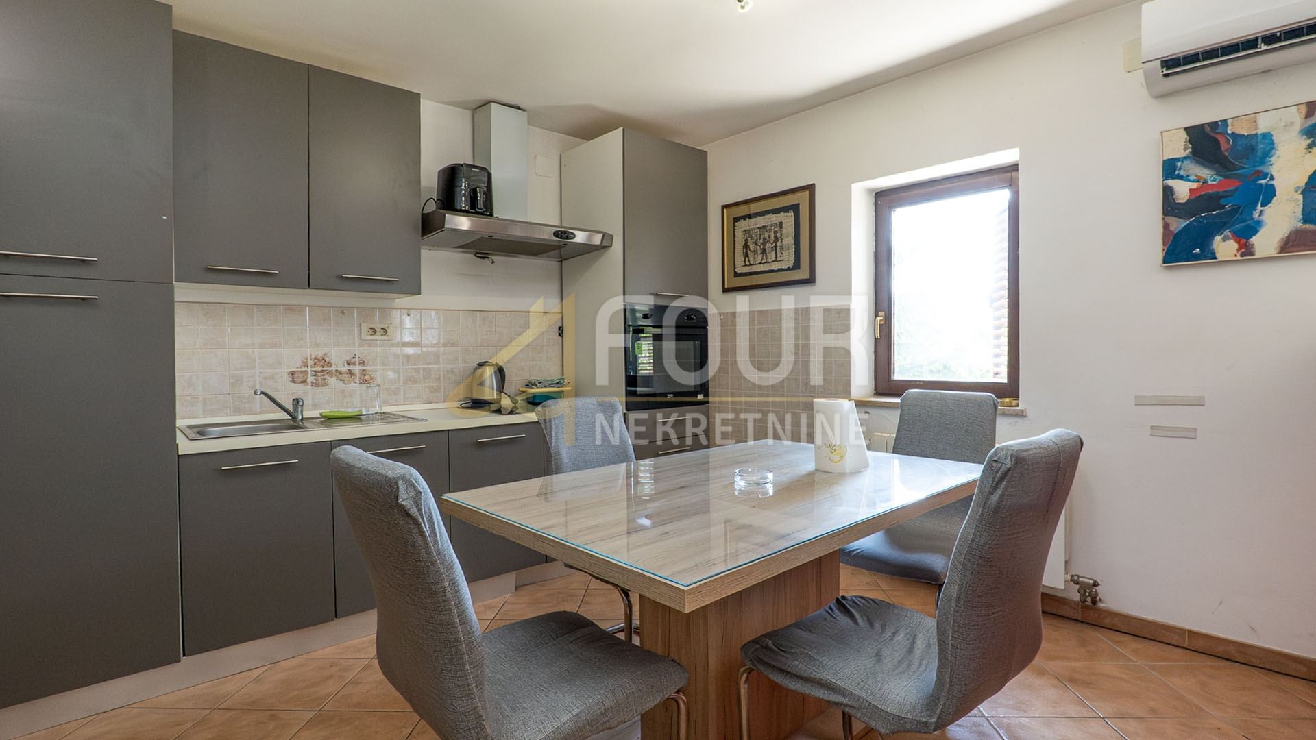Wohnung u Viškovu, 164.22m², 3 sobe