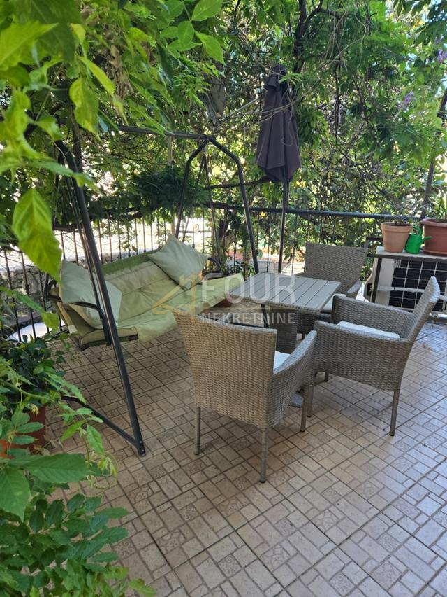 Apartment u Opatiji, 80m², 2 sobe