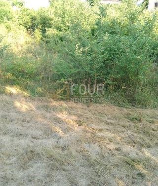 Grundstück u Buzetu, 1441m², slika 3