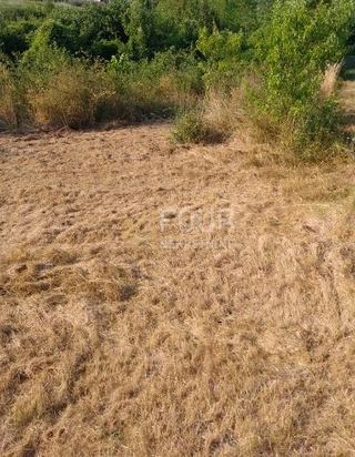 Grundstück u Buzetu, 1441m², slika 4