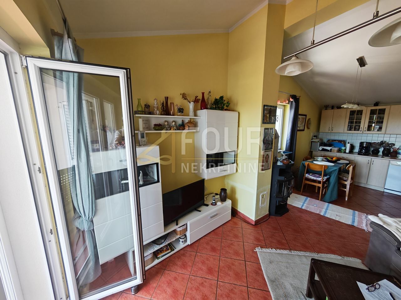 Kuća u Medulinu, 274m², 6 soba, slika 5