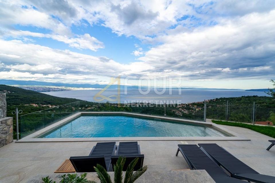Casa u Opatiji, 250m², 3 sobe