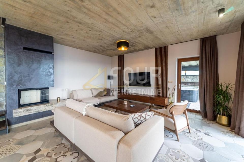 House u Opatiji, 250m², 3 sobe, slika 5