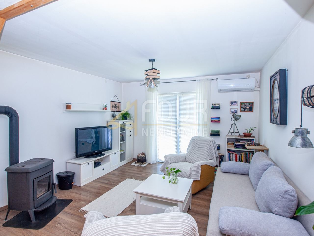 Haus u Mrkopalju, 200m²