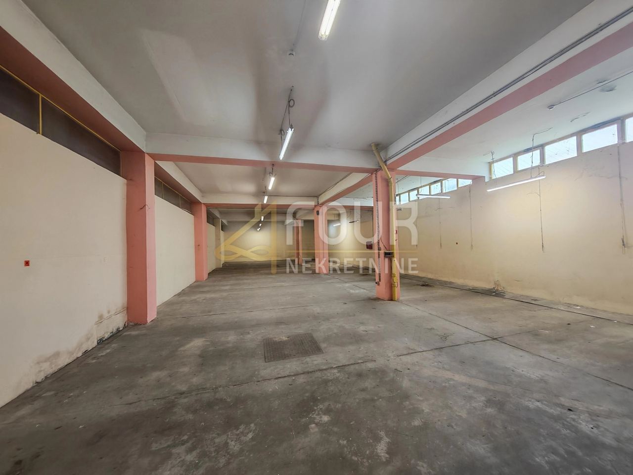 Gewerbefläche u Puli, 240m²