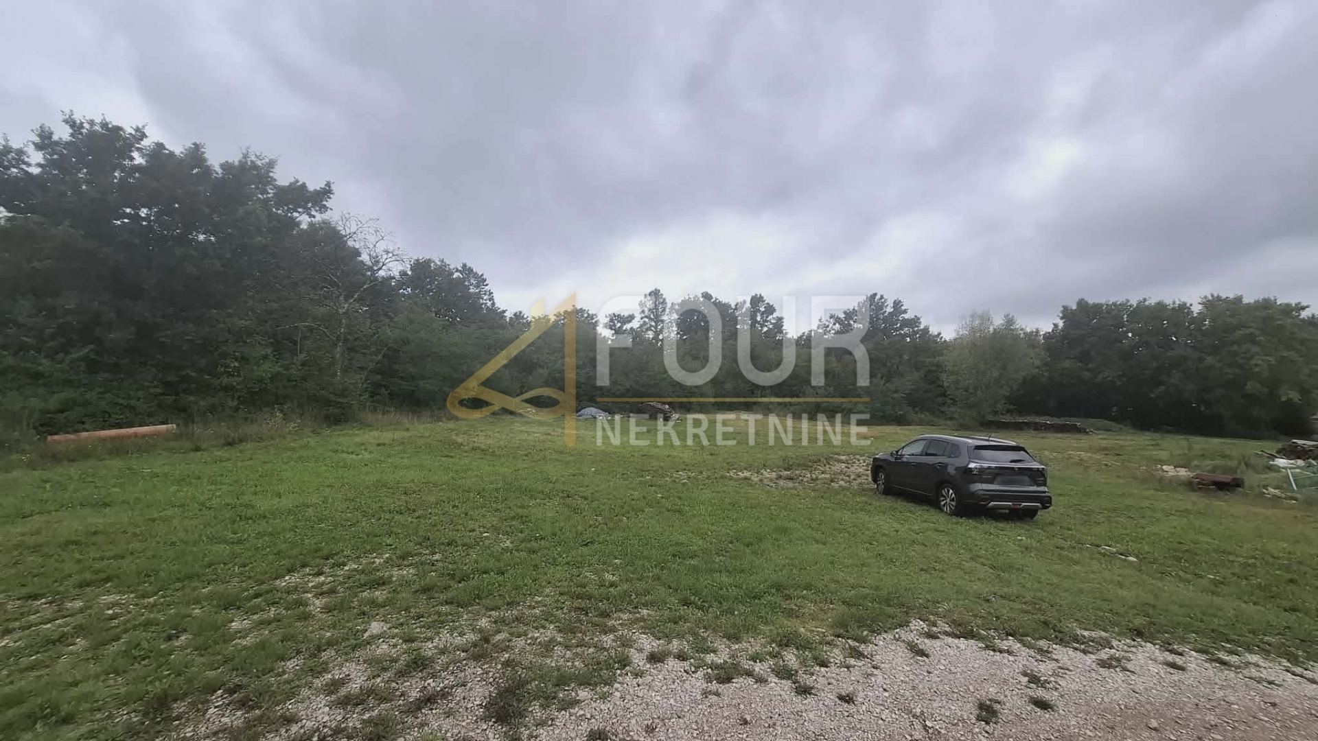 Grundstück u Buzetu, 1718m², slika 3