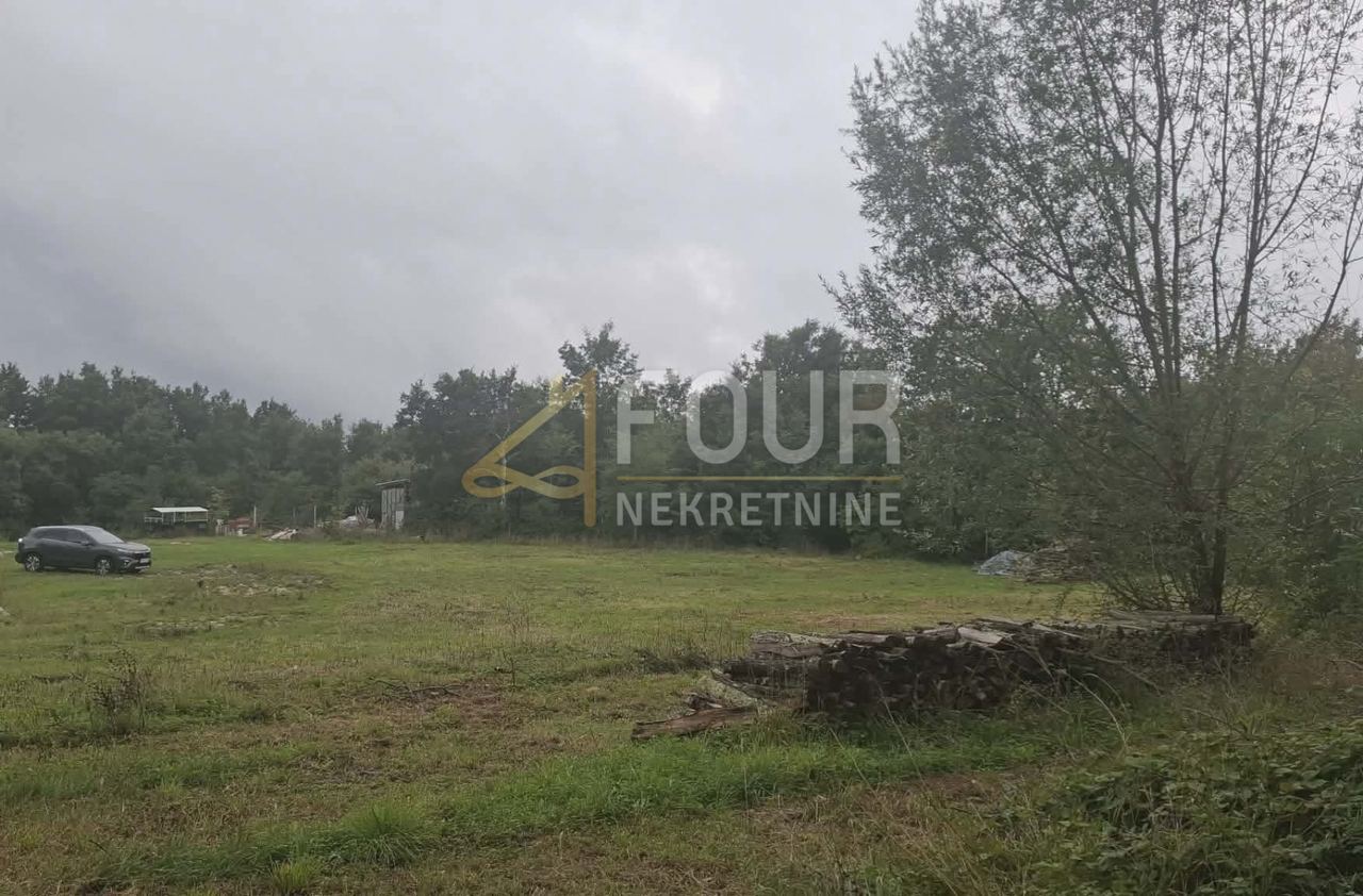 Grundstück u Buzetu, 1718m², slika 4