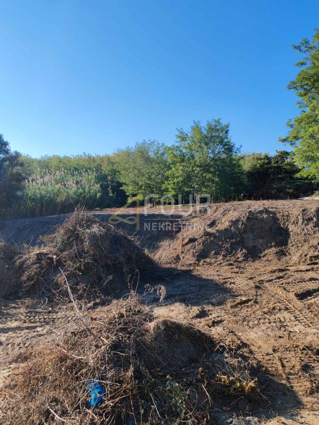 Terreno u Rabu, 2389m², slika 2