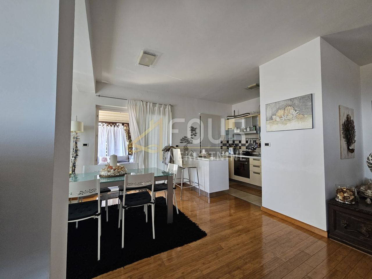 Stan u Opatiji, 91.82m², 2 sobe, slika 4