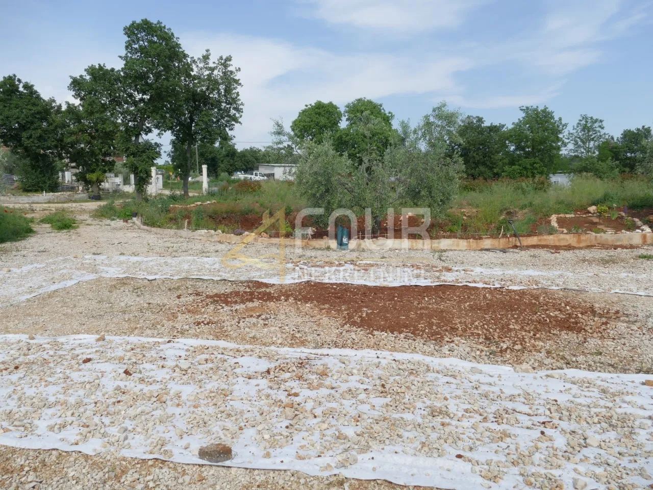 Terreno u Umagu, 3076m²
