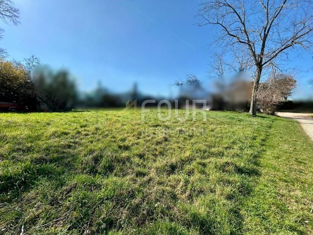 Land u Kaštelir-Labinciu, 612m²