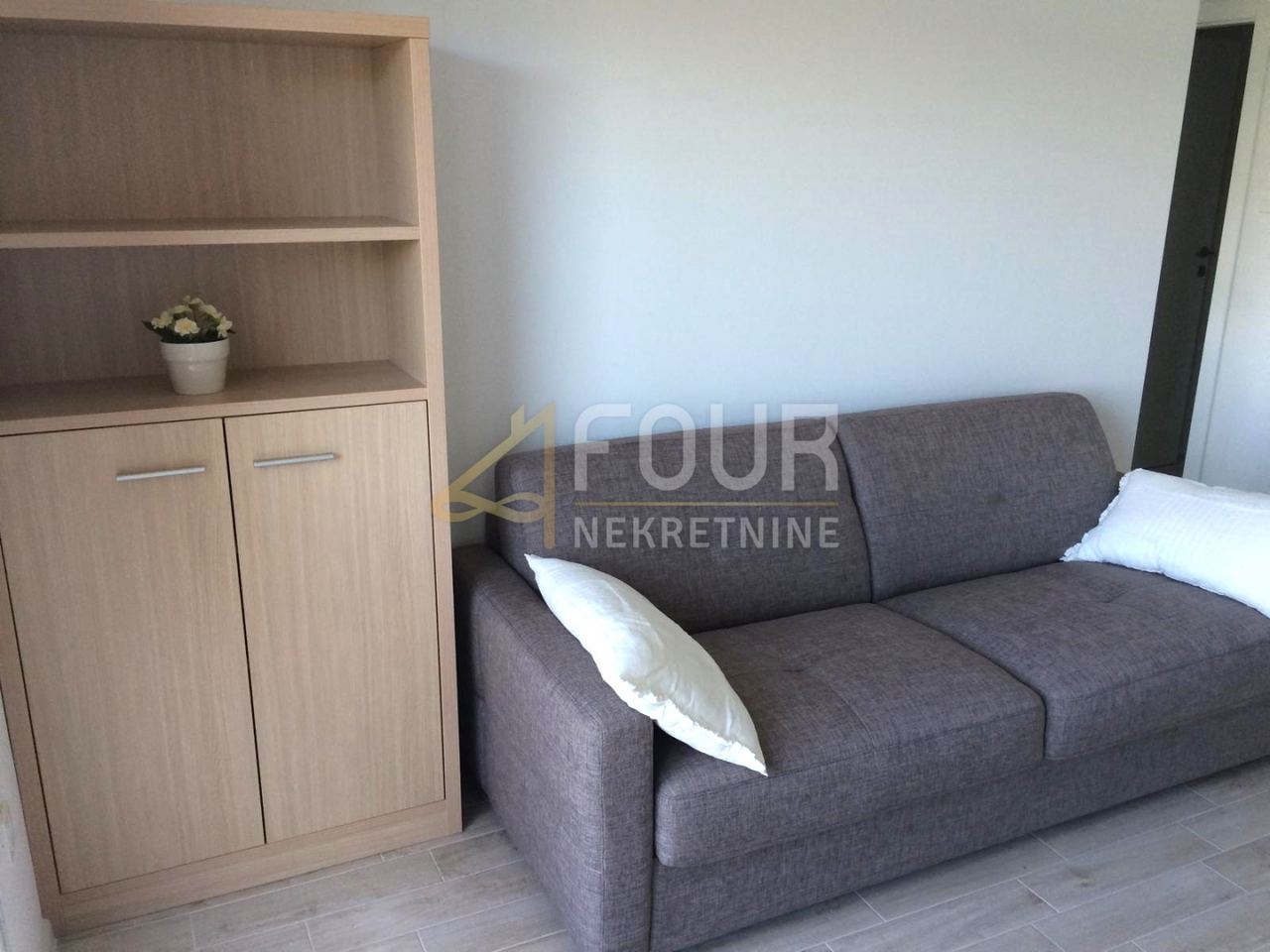 House u Rabu, 420m², 12 soba, slika 4