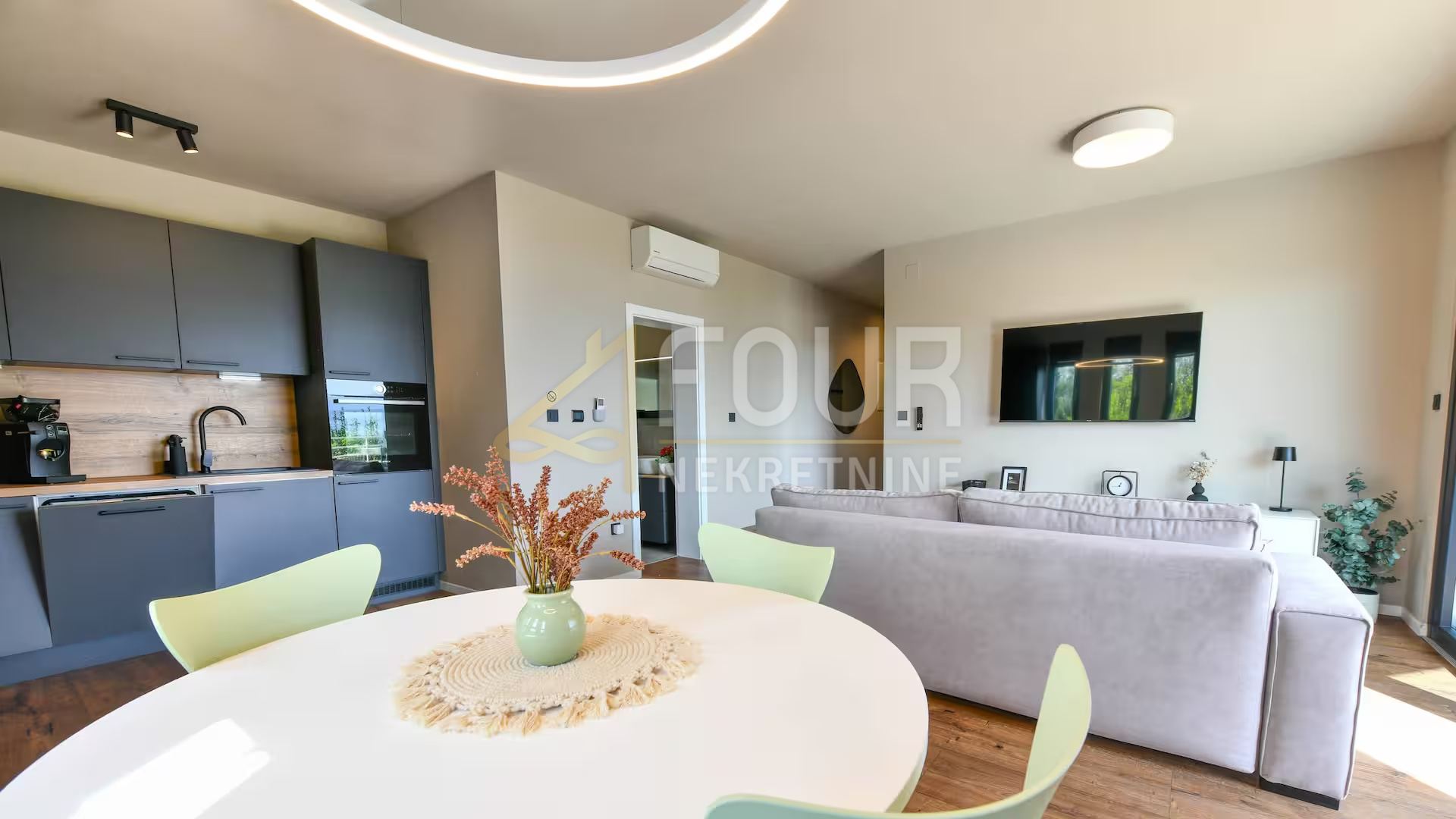 Stan u Opatiji, 65.57m², 1 soba, slika 4