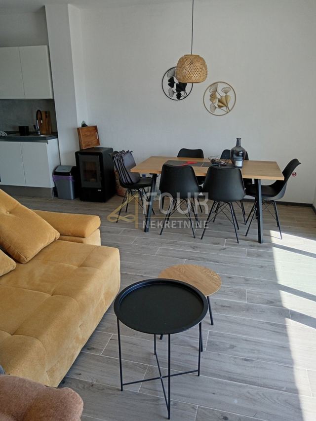 Stan u Novi Vinodolskiu, 51.7m², 1 soba, slika 3