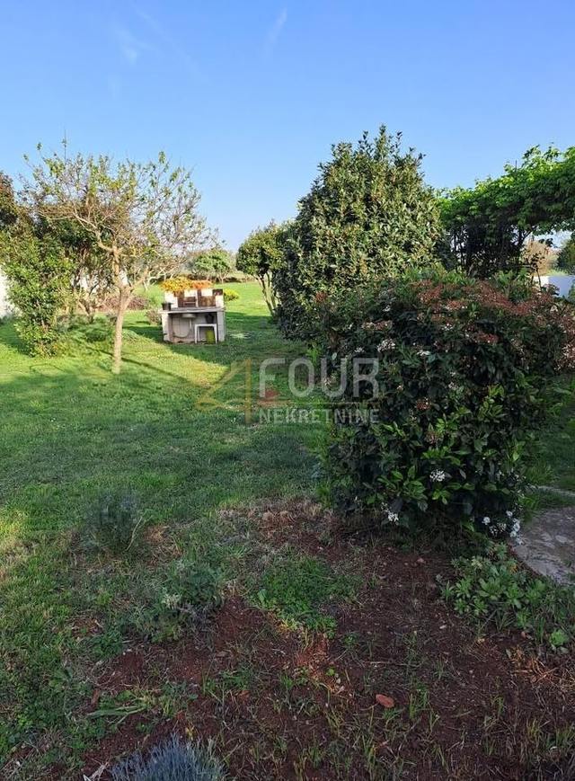 Grundstück u Marčani, 1305m², slika 4