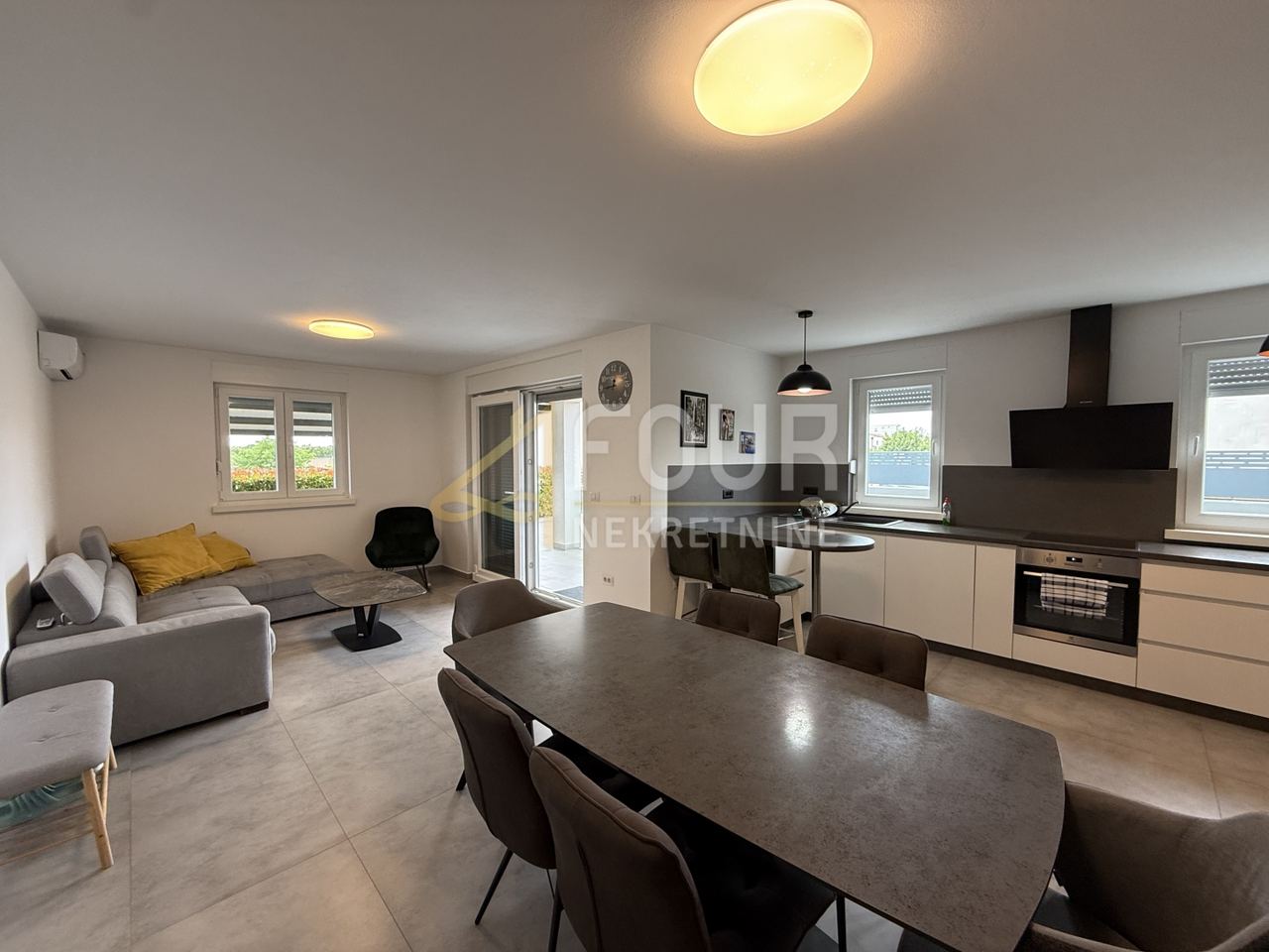 Wohnung u Poreču, 73.14m², 2 sobe