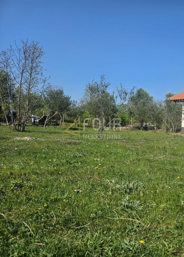 Terreno u Dobrinju, 2230m², slika 2