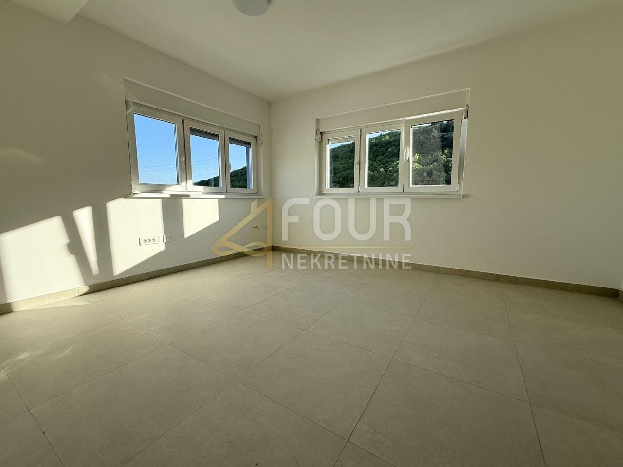 Commercial Space u Rijeci, 147m²
