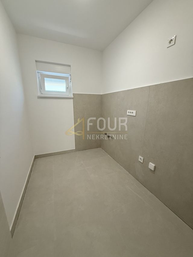 Locale commerciale u Rijeci, 147m², slika 5