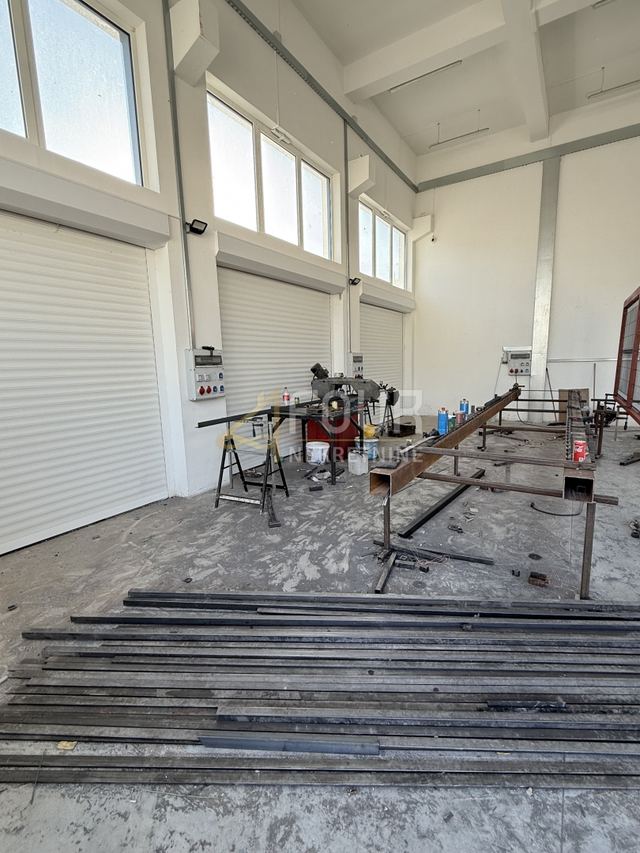 Commercial Space u Rijeci, 130m²