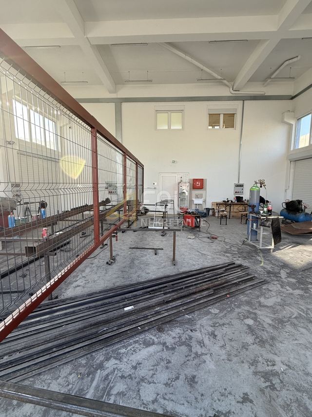 Locale commerciale u Rijeci, 130m², slika 3