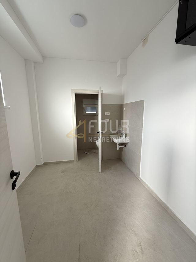 Locale commerciale u Rijeci, 130m², slika 5