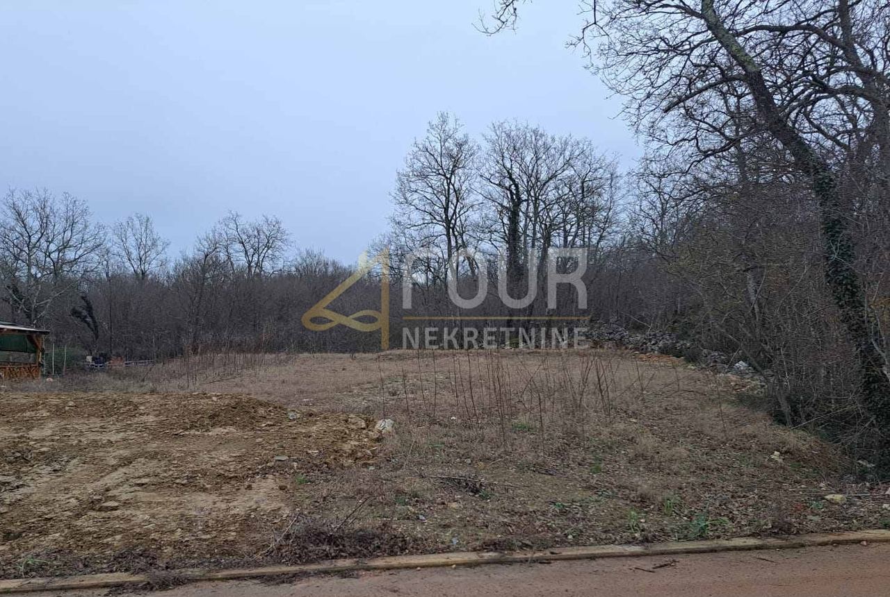 Zemljište u Omišalju, 1190m²